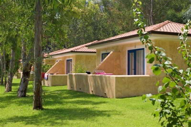 Villaggio L'Olivara トロペーア エクステリア 写真